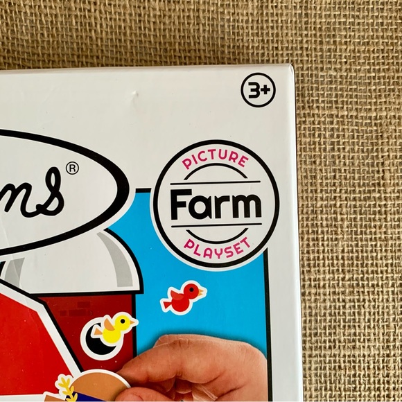 COLORFORMS Farm Picture Playset w/ Repositional Pieces for Story Fun Ages 3+ - Picture 5 of 14